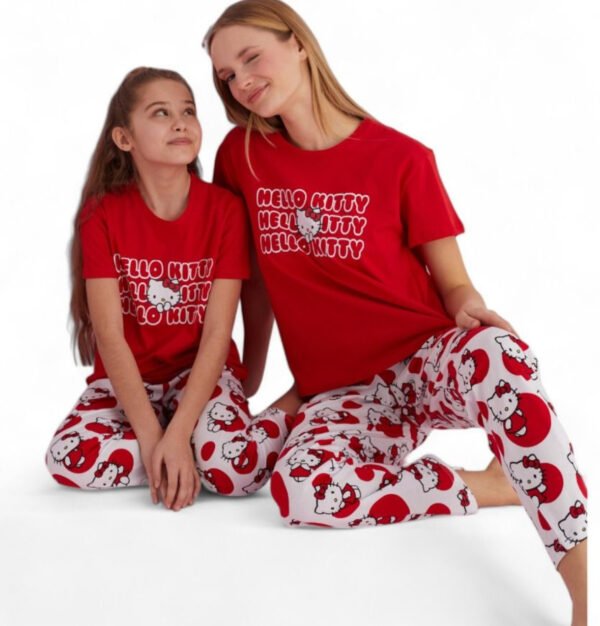 ΠΙΤΖΆΜΑ ΓΥΝΑΙΚΕΊΑ ΜΕ ΜΑΚΡΎ ΠΑΝΤΕΛΌΝΙ HELLO KITTY PLAYFUL:HK010A - Image 3